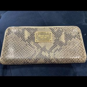 Michael Kors wallet